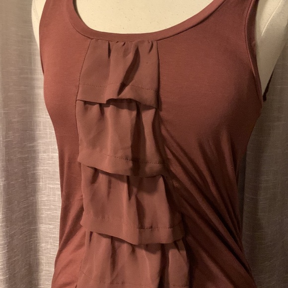 Banana Republic brown ruffle front tank size small - Picture 2 of 7